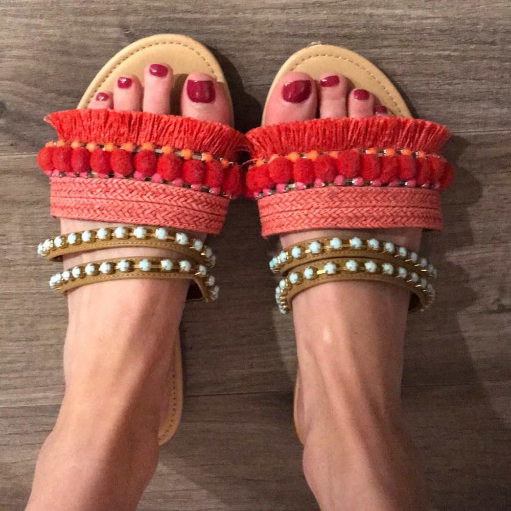 Pom Pom sandals